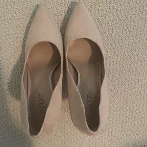 Abound pump high heels